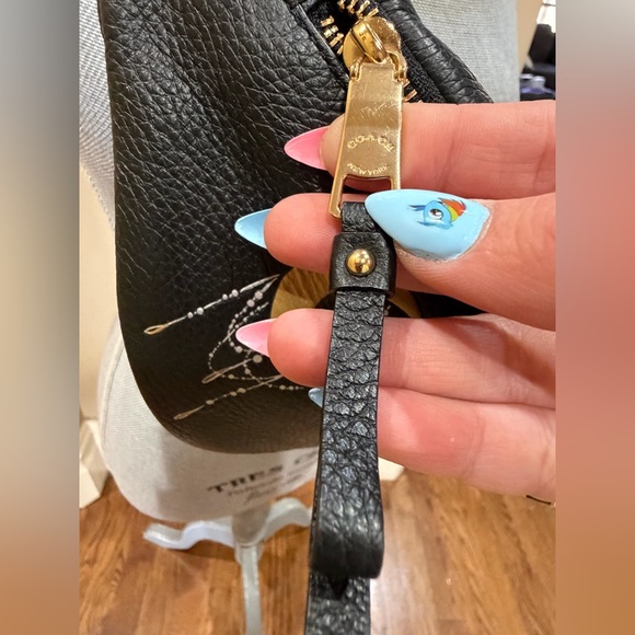 Coach RARE x Chelsea Champlain Pebbled Leather Belt Bag - Picture 6 of 13